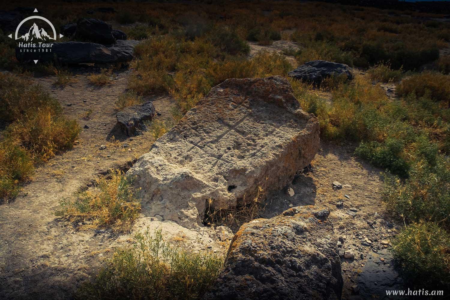 Армянская могила села Арцап