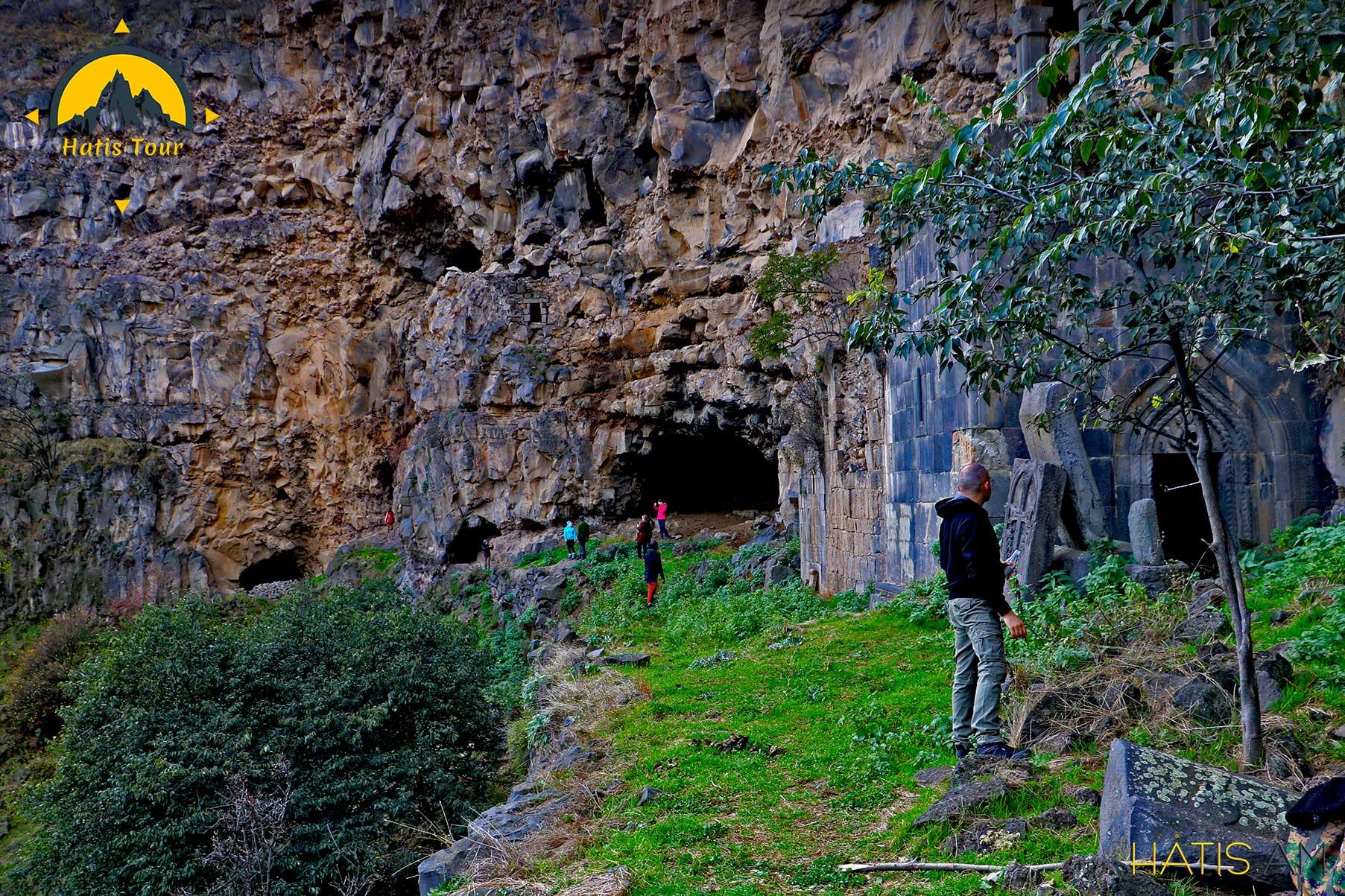 Оромайр Армения монастырь